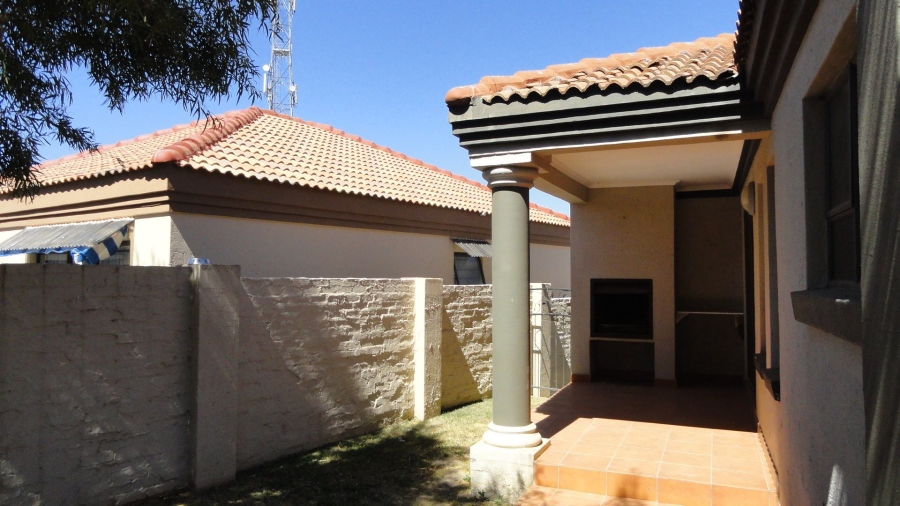 2 Bedroom Property for Sale in Baillie Park North West
